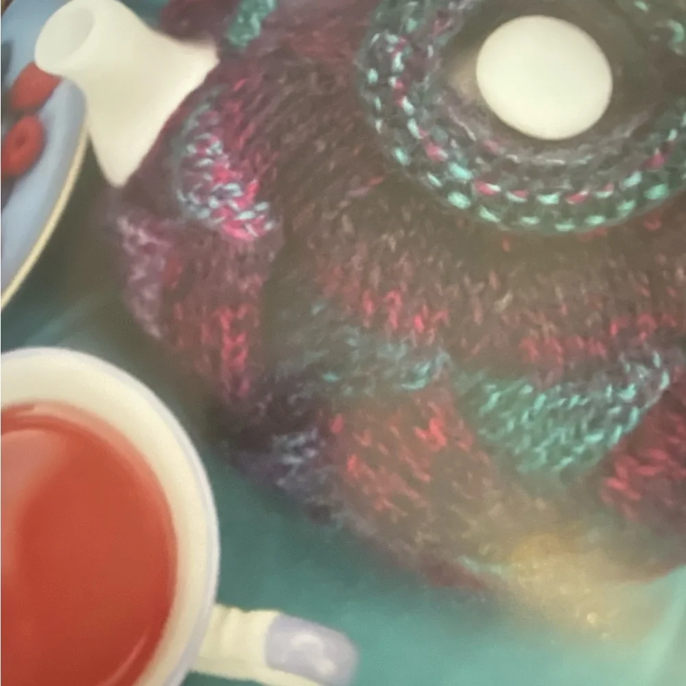 Adorable little book of patterns to knit tea cozies🧶 - Picture 9 of 14
